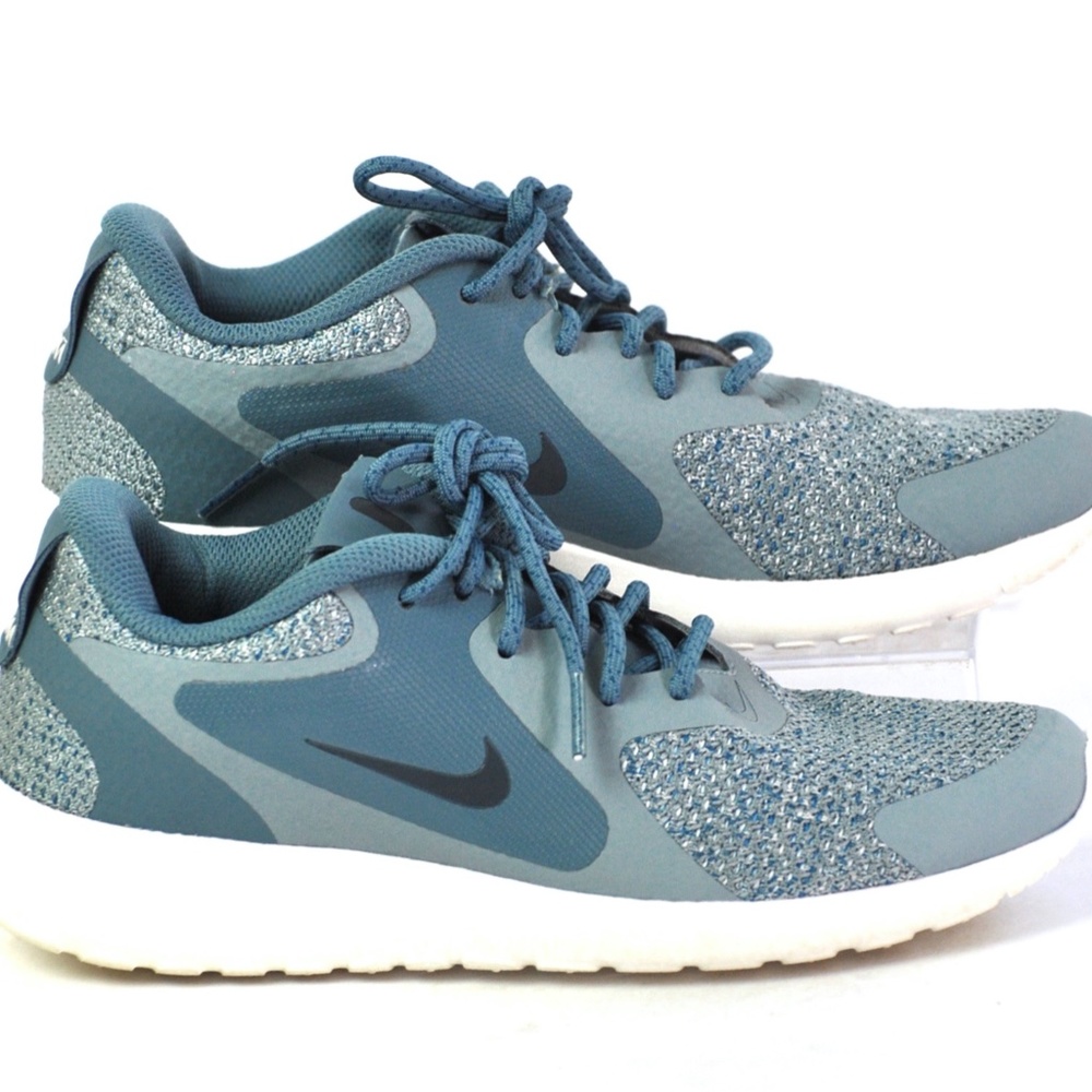 Size 6.5 Nike Zaca Women Sneakers